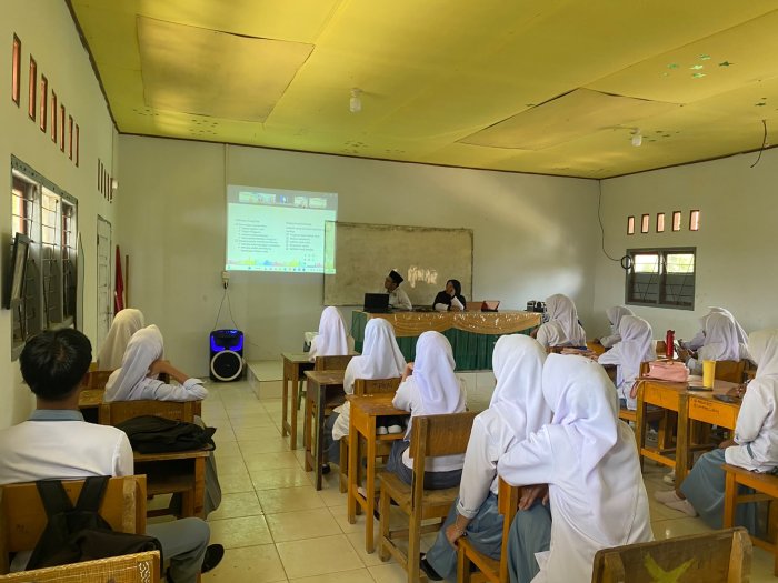 Bekali Diri Hadapi TKA, Siswa Kelas XII MAN 2 Merangin Ikuti Webinar Strategi Sukses TKA Bekali Diri Hadapi TKA, Siswa Kelas XII MAN 2 Merangin Ikuti Webinar Strategi Sukses TKA